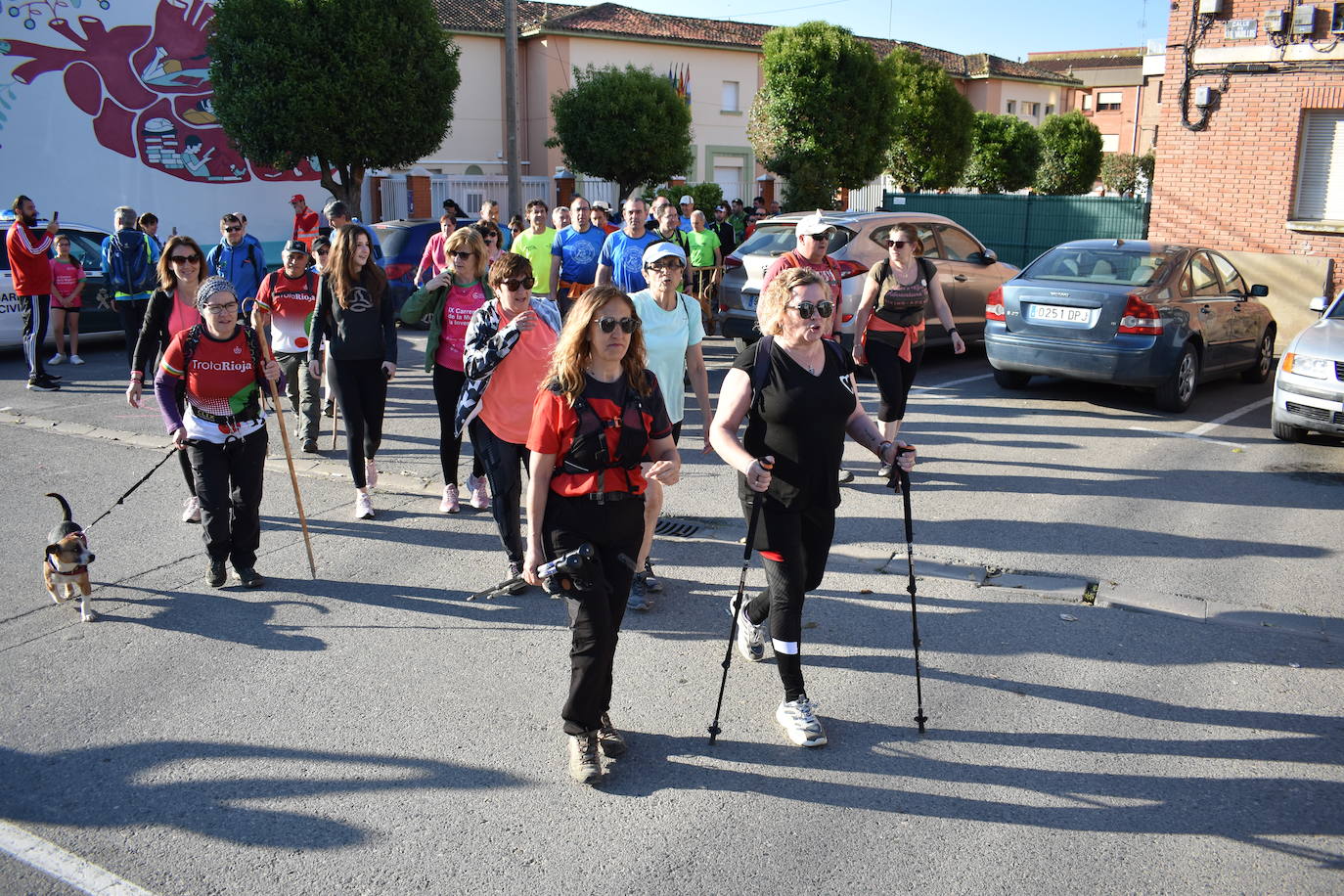 Dos marchas senderistas reúnen más de trescientas personas en Pradejón y Rincón de Soto