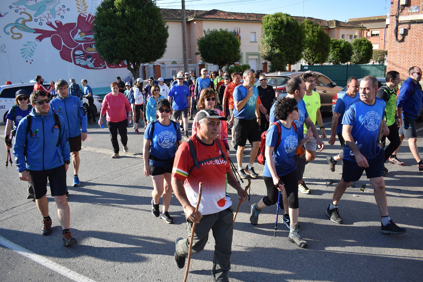 Dos marchas senderistas reúnen más de trescientas personas en Pradejón y Rincón de Soto