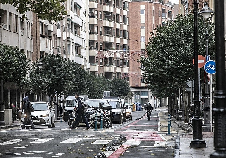Carril bici de Duquesa de la Victoria.