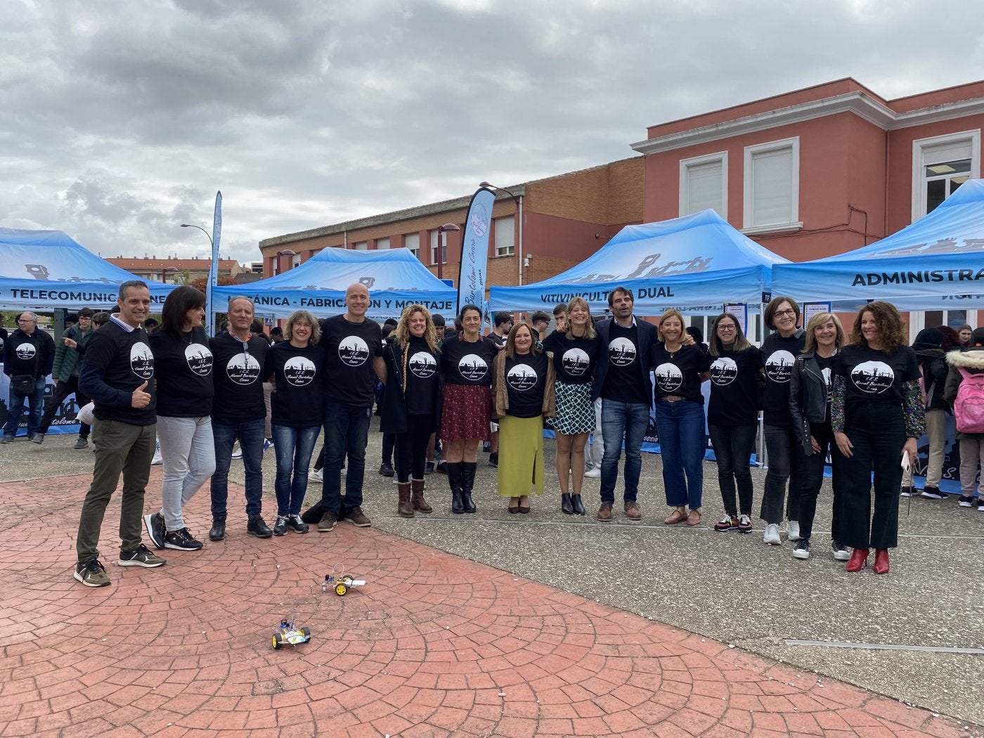 Inauguración institucional de la feria.