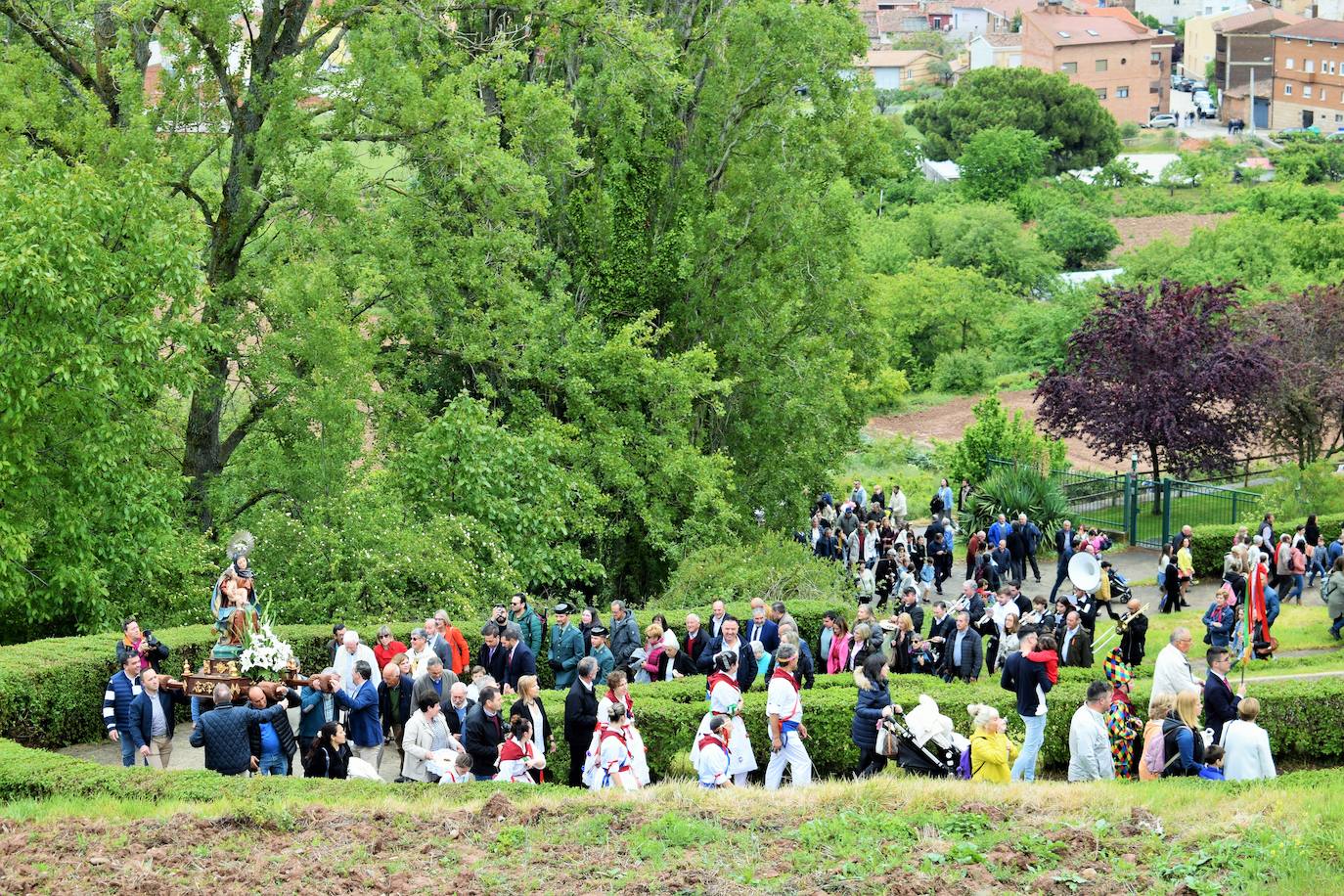 Las mejores postales de la procesión de las Doncellas