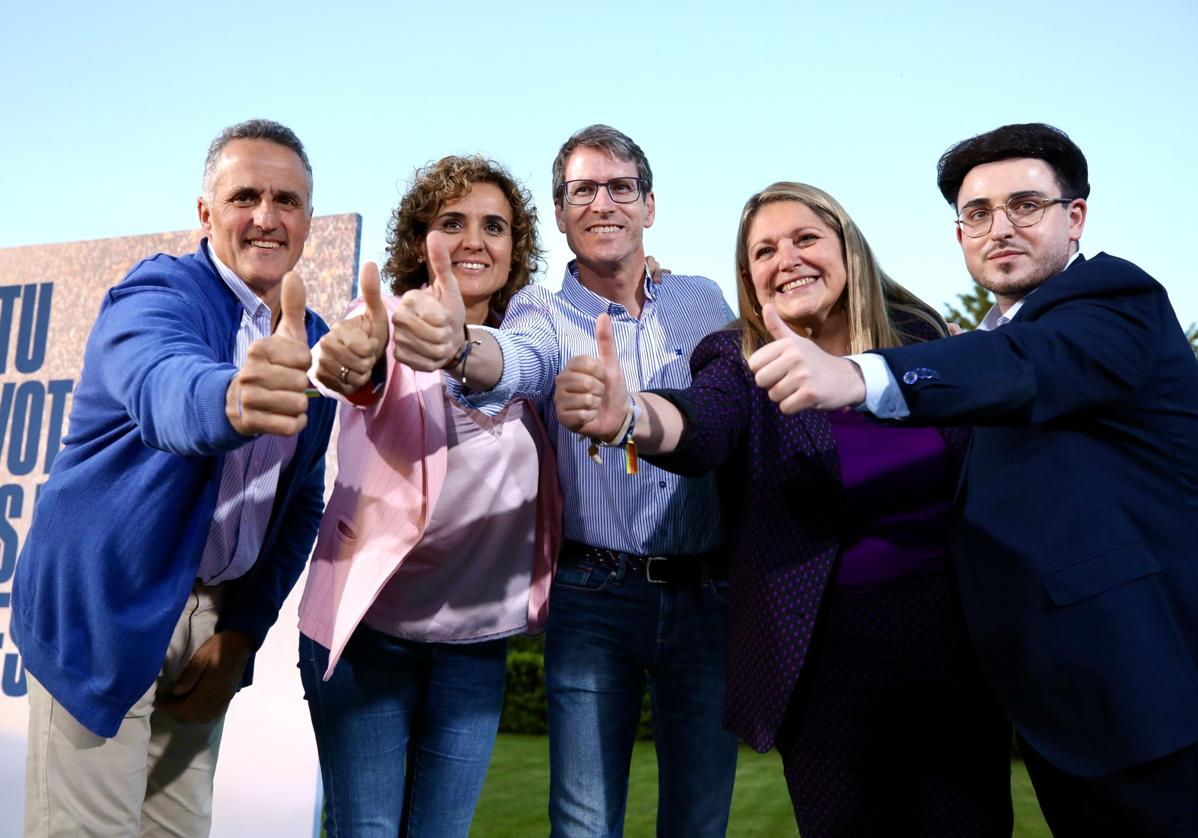 José María Pastor, Dolors Montserrat, Gonzalo Capellán, Esther Herranz y Mario Nafría al finalizar el mitin de Navarrete.