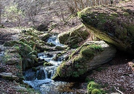 Ruta de los Siete Puentes, por el barranco de Usaya, en Azárrulla.