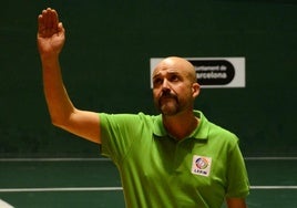 Jesús Mari Estebas, durante un partido