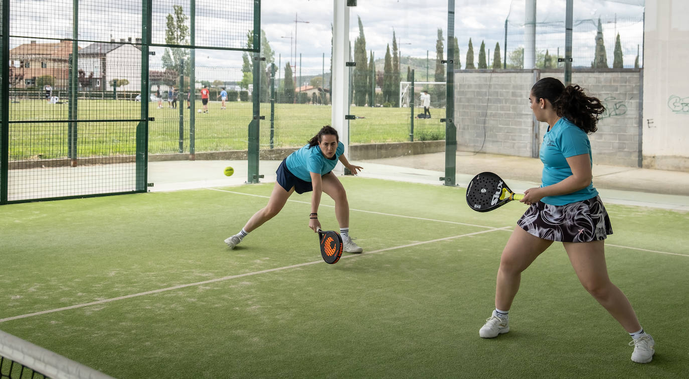 Ortodoncia Muro y Re9 toman ventaja en el torneo de pádel Empresas de La Rioja