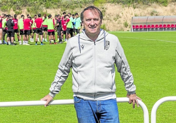 Calos Lasheras, el miércoles durante el entrenamiento de la primera plantilla.