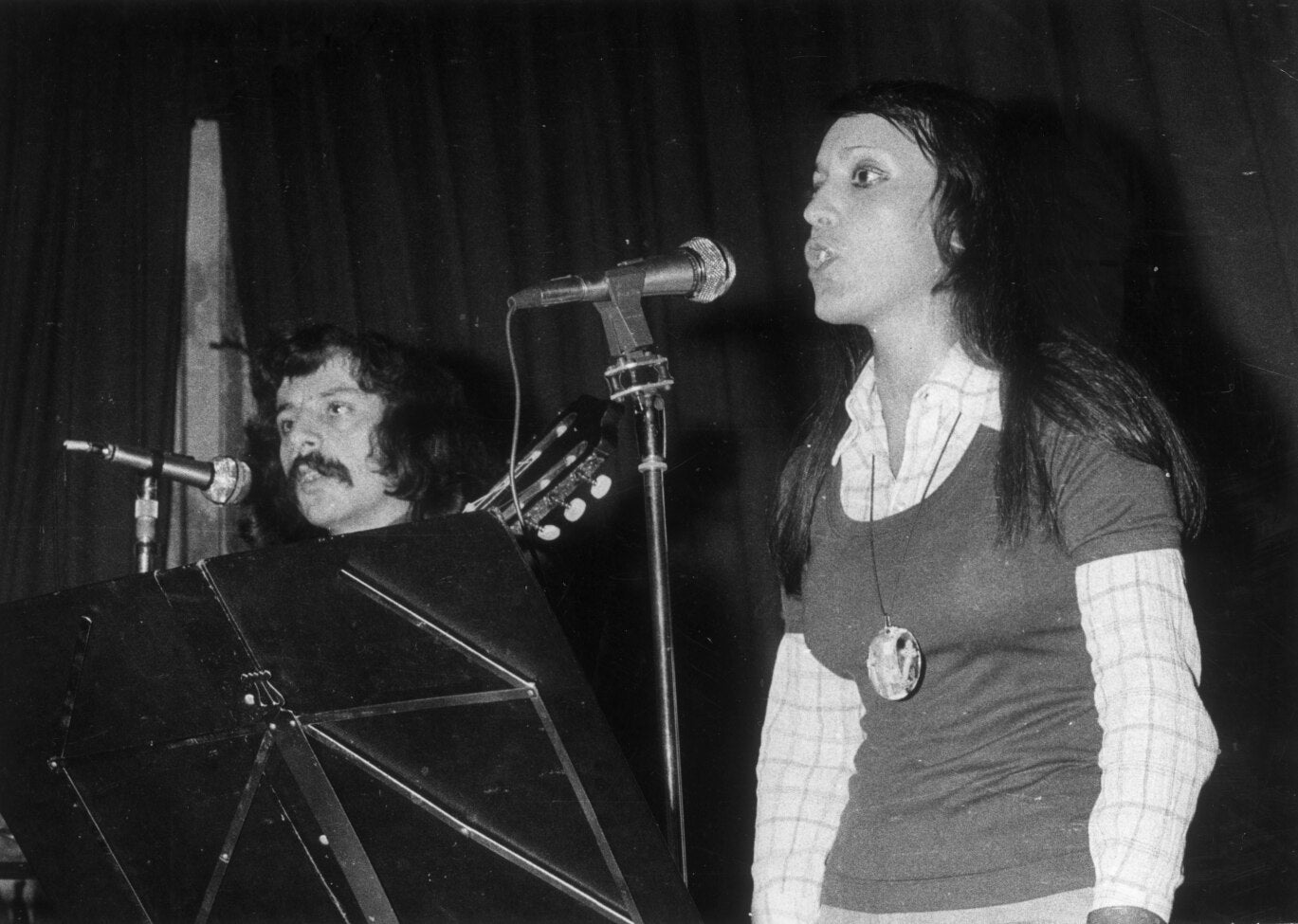 Carmen y Jesús durante un concierto