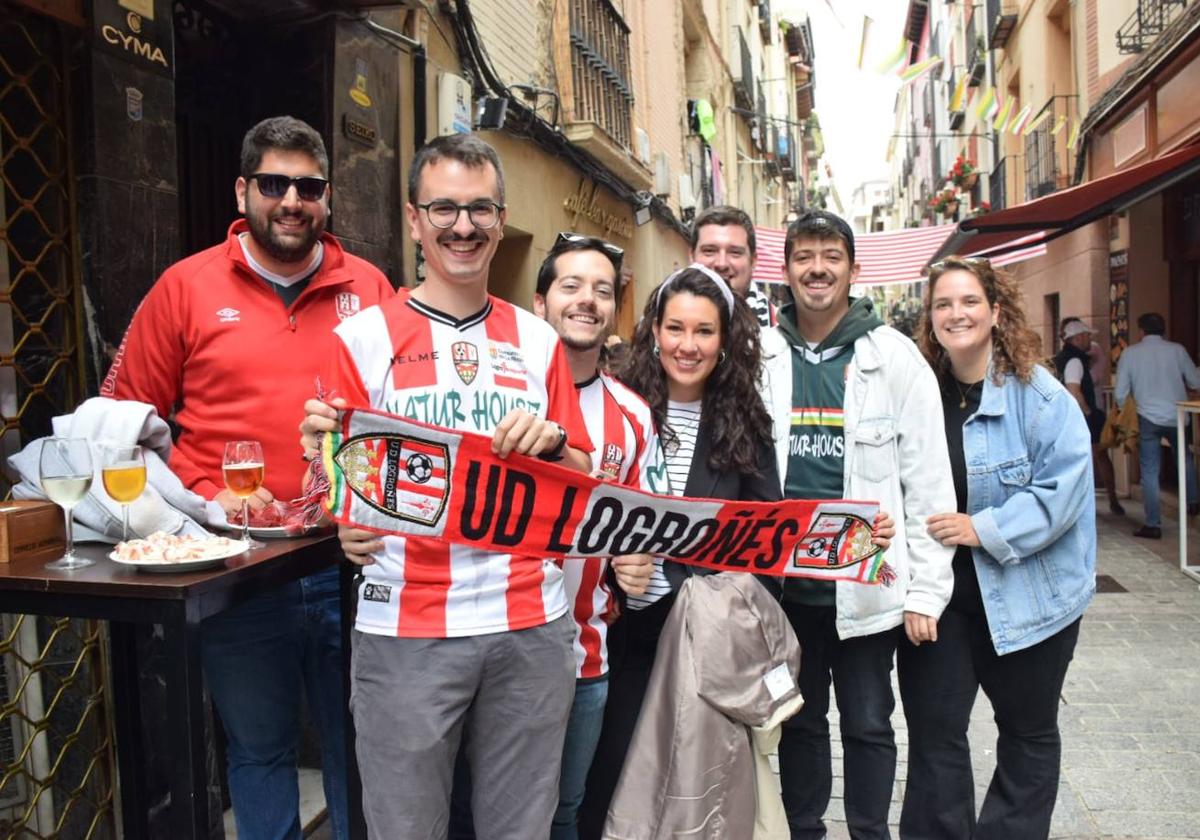 Ambiente blanquirrojo en la Laurel antes del UDL-Marbella