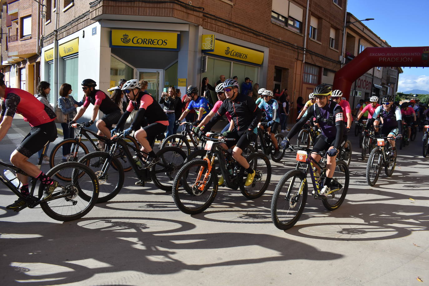 La XI BTT de la seta y el champiñón de Pradejón contó con 210 ciclistas