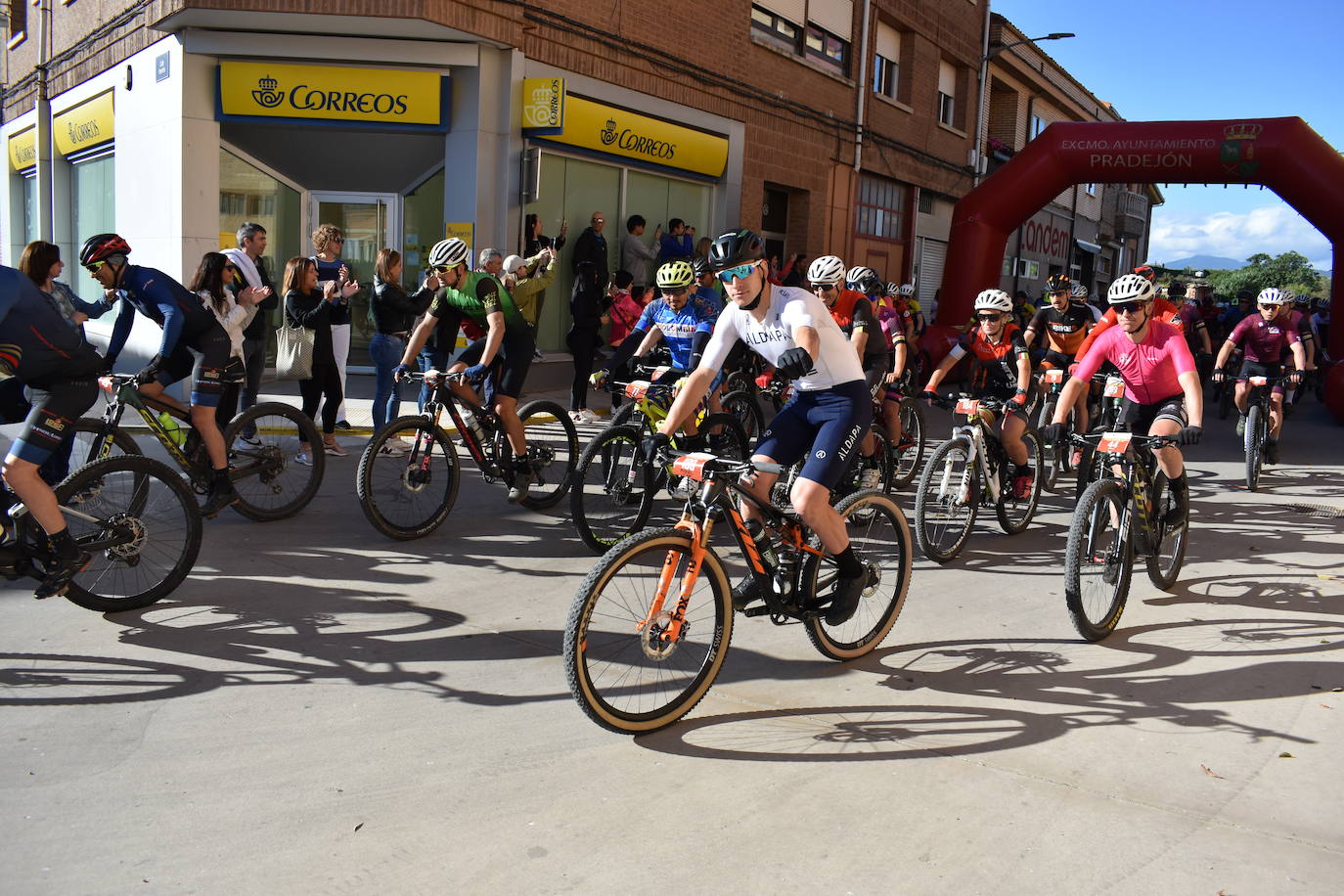 La XI BTT de la seta y el champiñón de Pradejón contó con 210 ciclistas