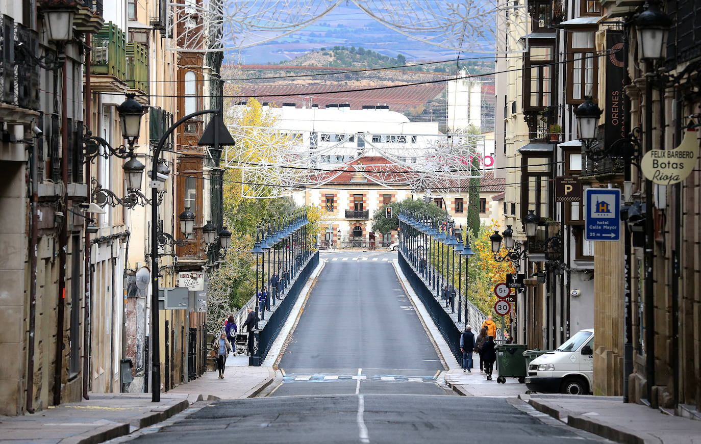 Calle Sagasta, hacia el puente de Hierro