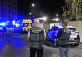 Agentes de la Guardia civil, en el lugar del atropello ocurrido el pasado mes de septiembre