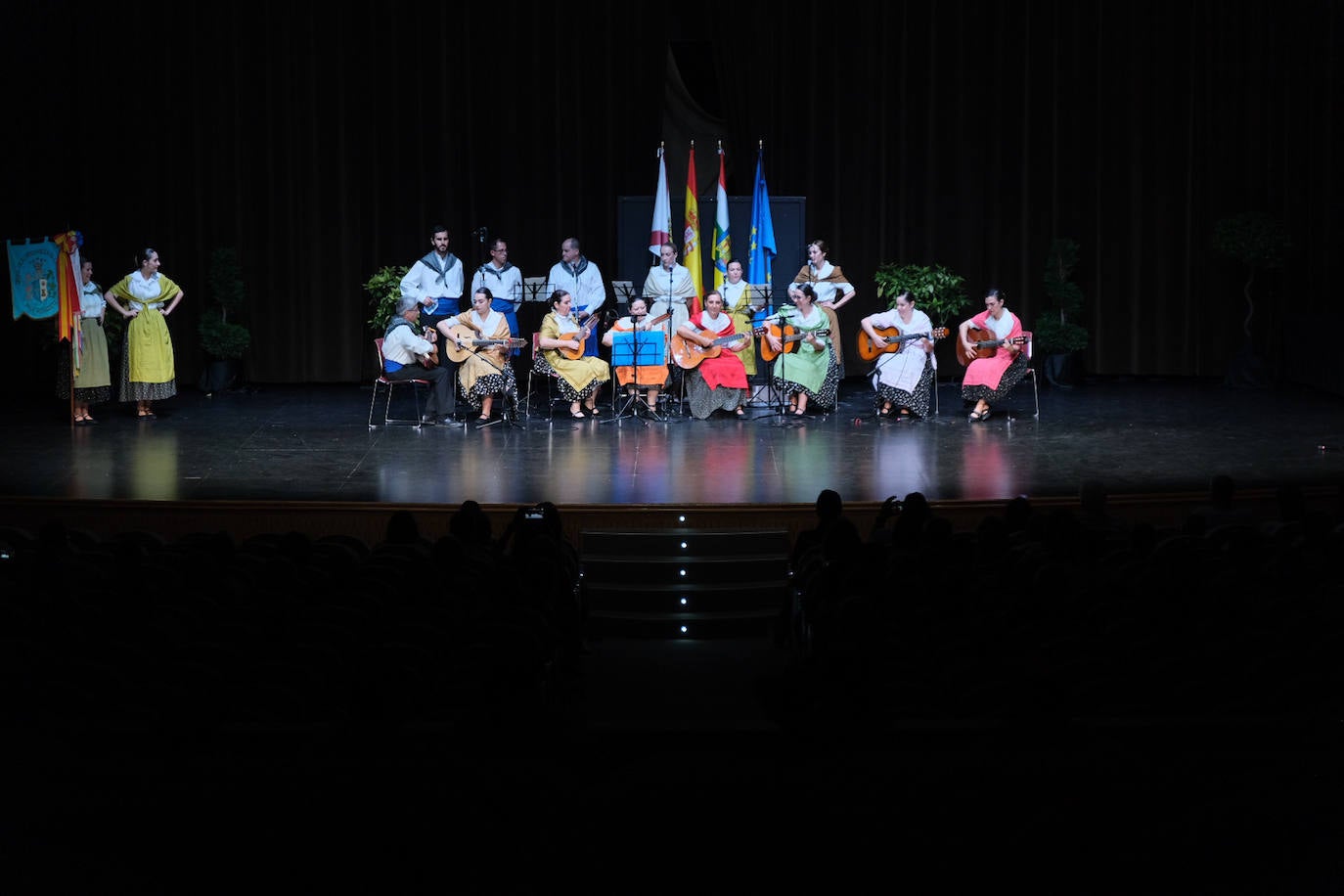 VIII Festival Folklórico Infantil, en imágenes