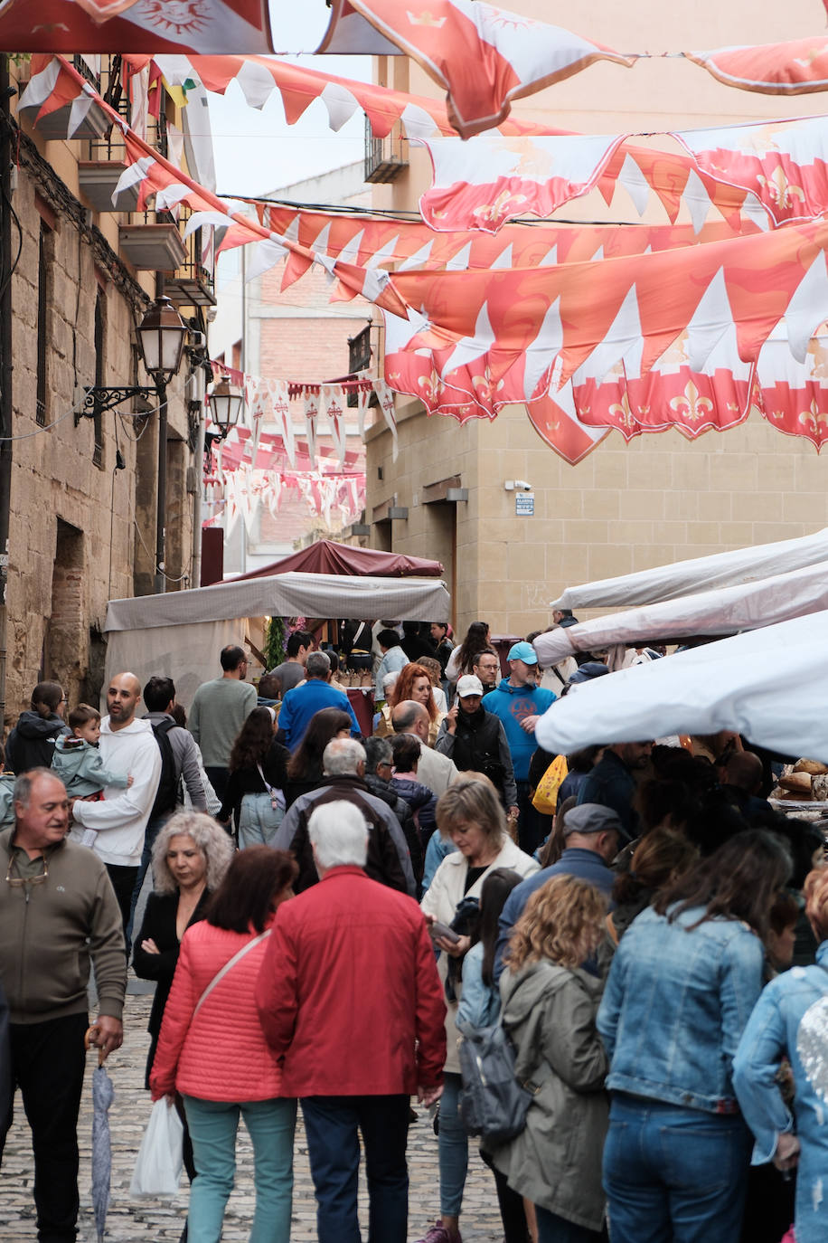 Ambiente bernabeo y mercado renacentista