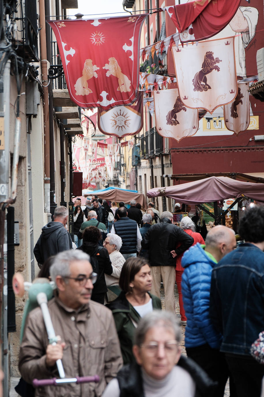 Ambiente bernabeo y mercado renacentista