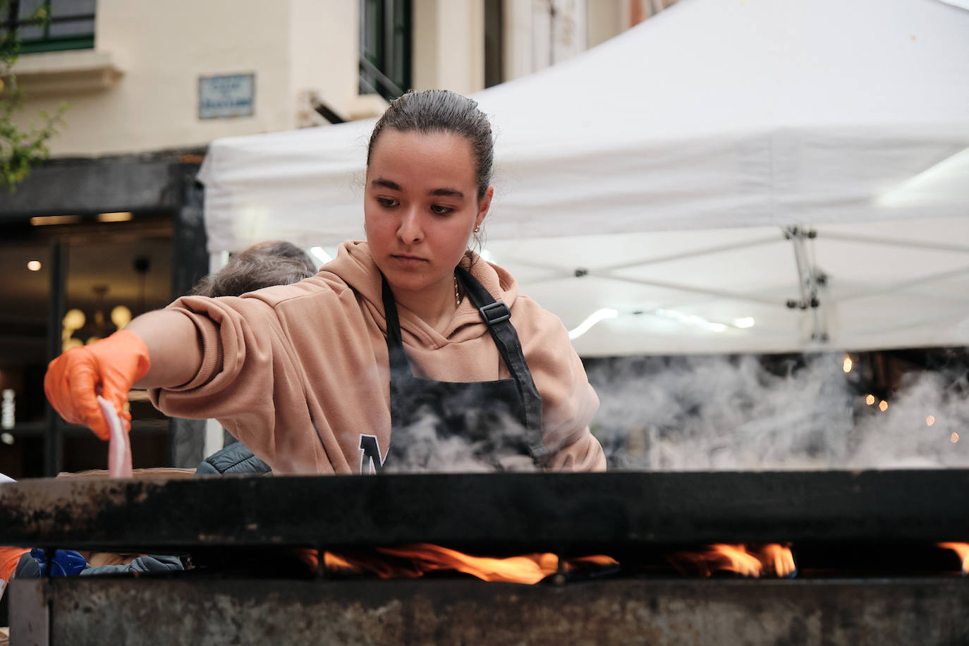 Degustación de bocatita de lomo con pimientos. Asociación de Vecinos Centro Histórico