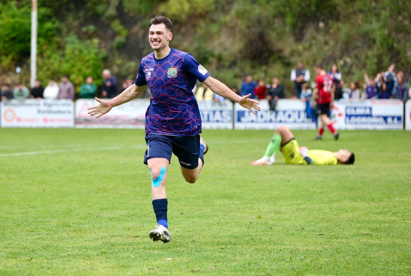 La celebración del Anguiano tras su pase a la fase nacional