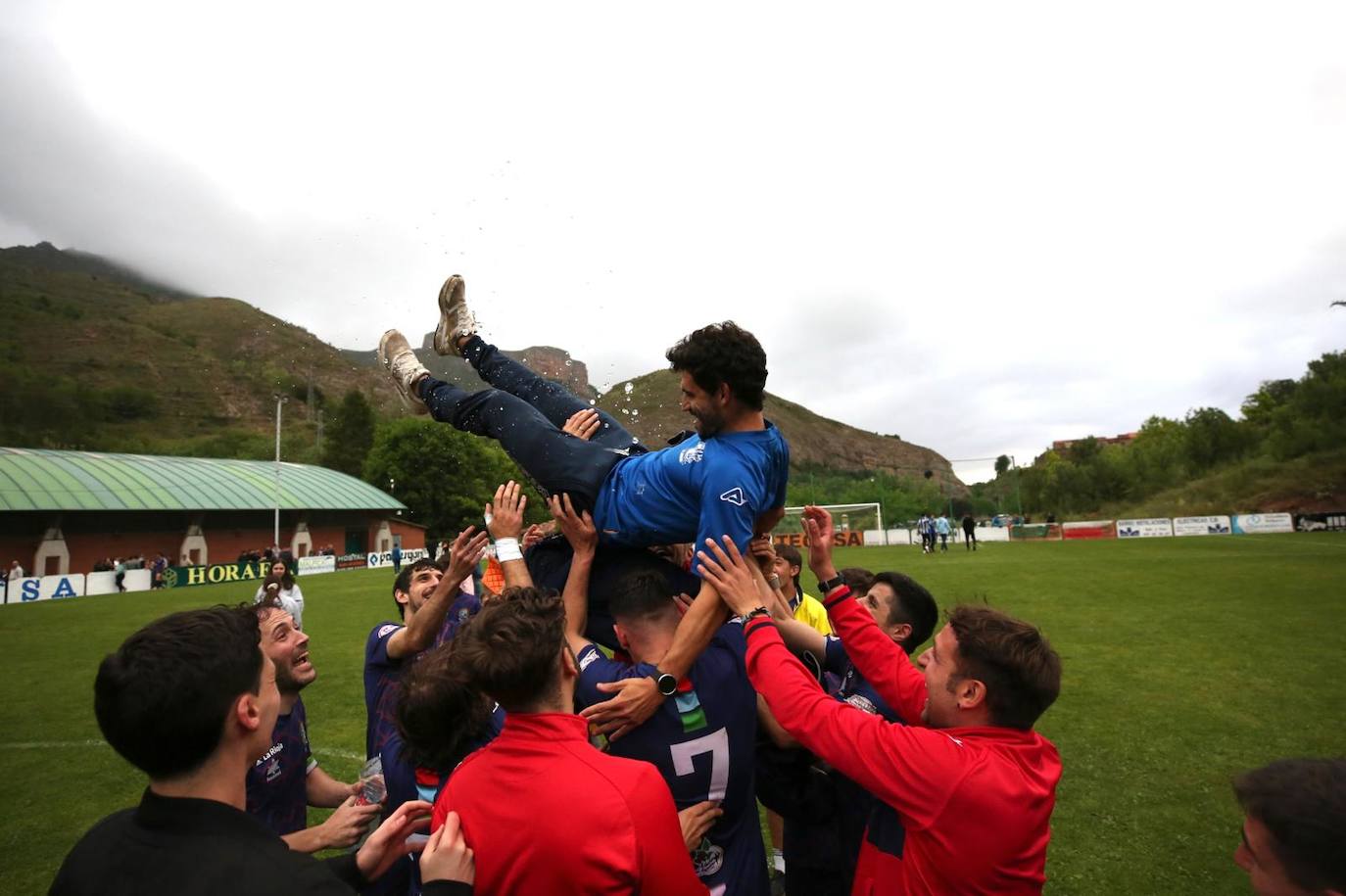 La celebración del Anguiano tras su pase a la fase nacional