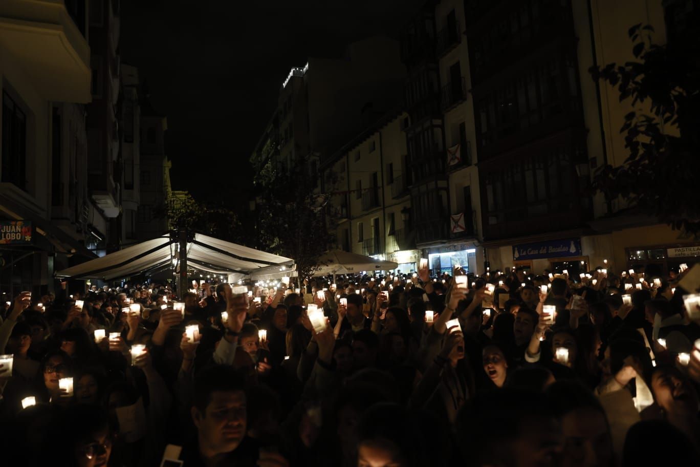 Luminarias de San Bernabé, en la calle Portales