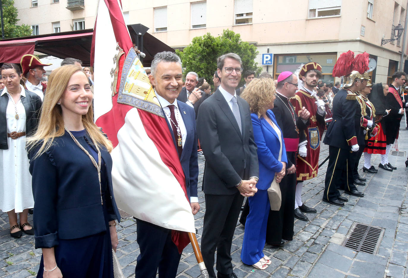 Conrado Escobar se estrena con los banderazos de San Bernabé