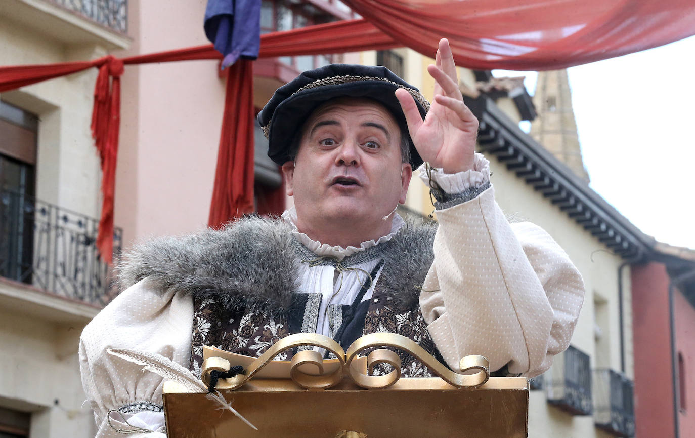 Homenaje a la Ciudad de Logroño. Llegada de Carlos V y entrega de la Flor de Lis al Escudo de Logroño