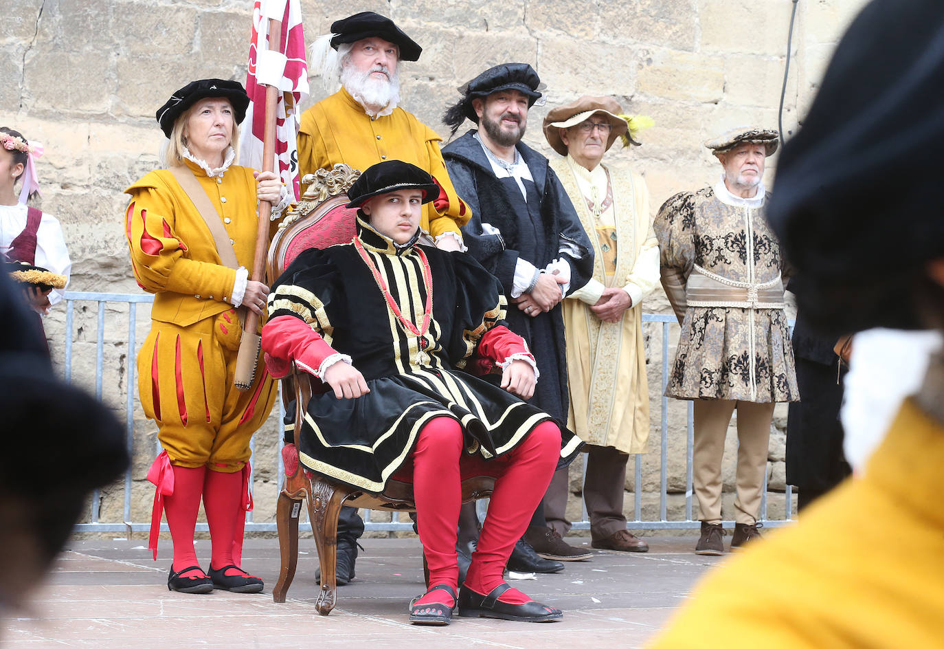 Homenaje a la Ciudad de Logroño. Llegada de Carlos V y entrega de la Flor de Lis al Escudo de Logroño