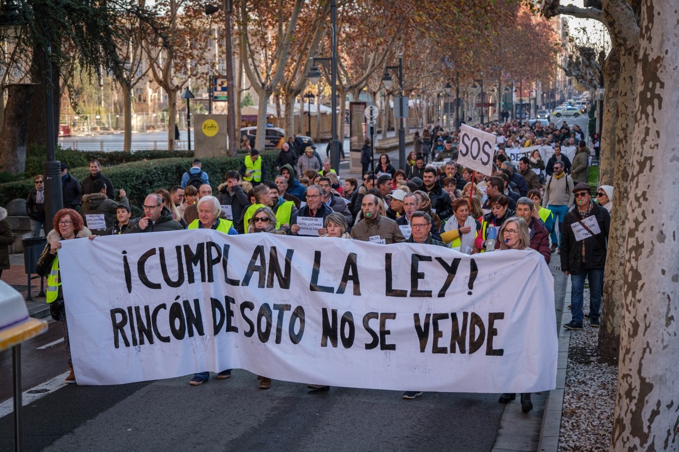 Manifestación en Logroño en diciembre contra la variante norte ferroviaria de Rincón de Soto.