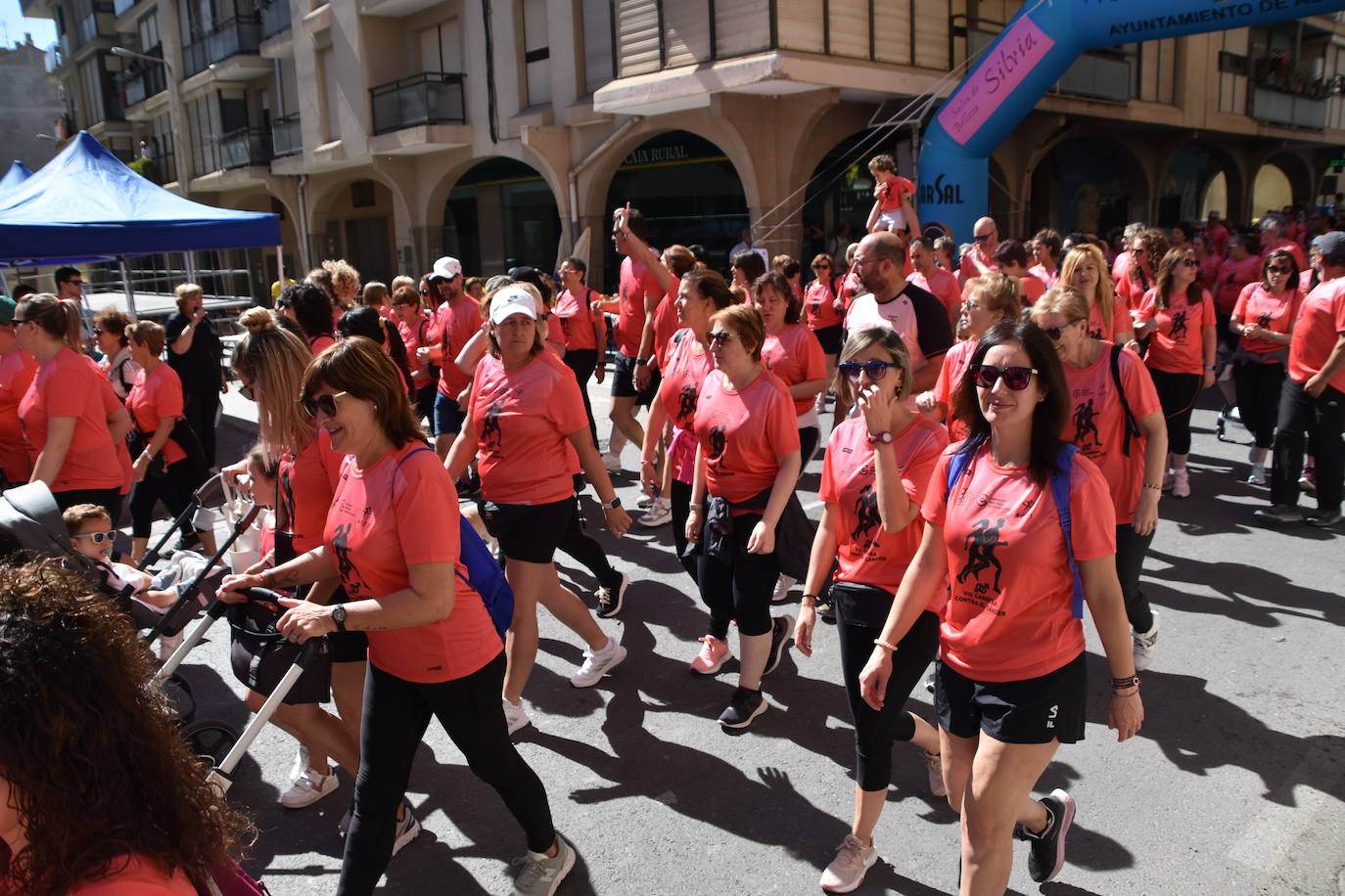 Deporte en la calle y VIII carrera a favor de la AECC en Autol