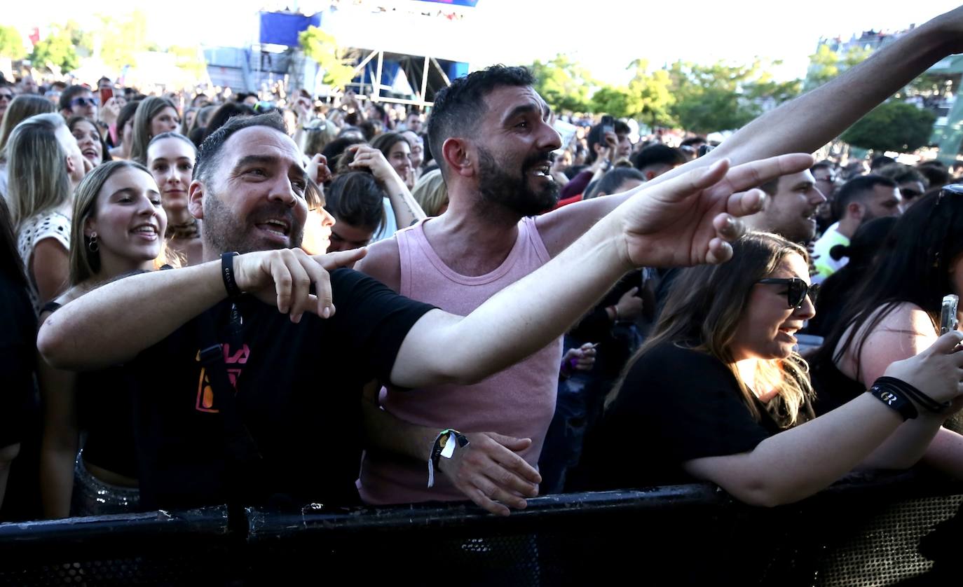 El público vibra con La oreja de Van Gogh