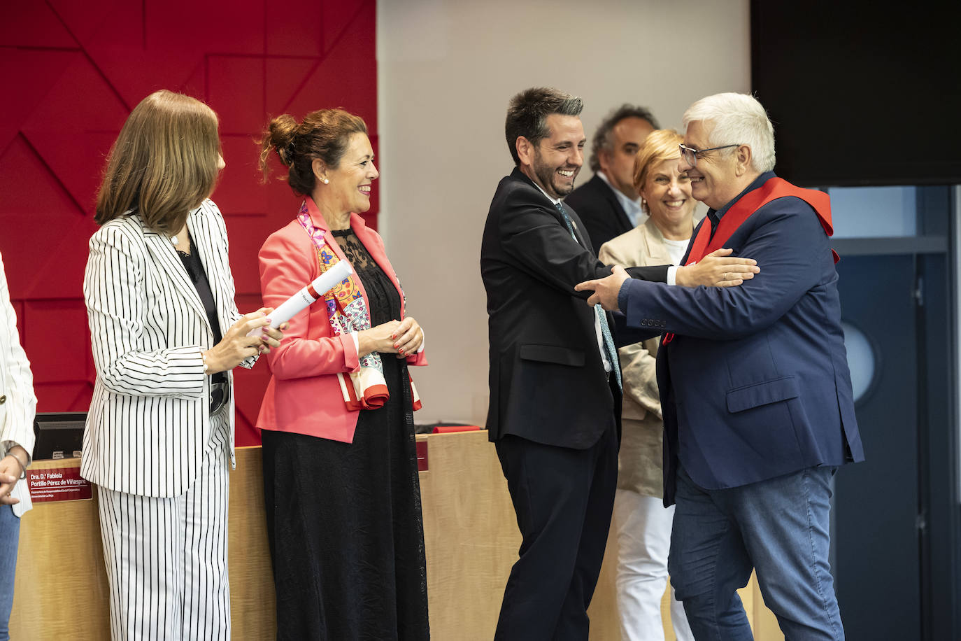 Graduación de adultos en la Universidad de la Experiencia