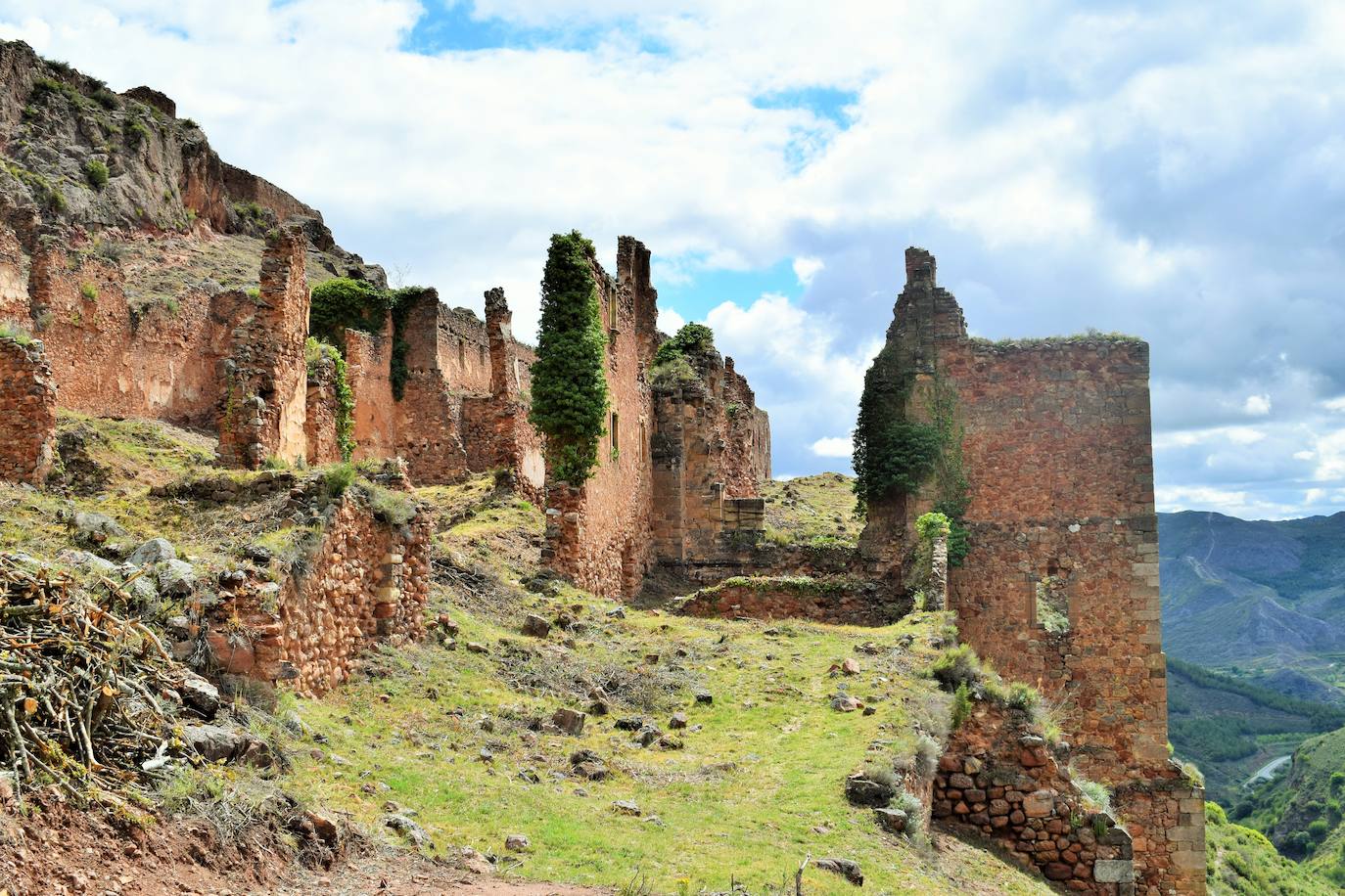 San Prudencio luce desbrozado