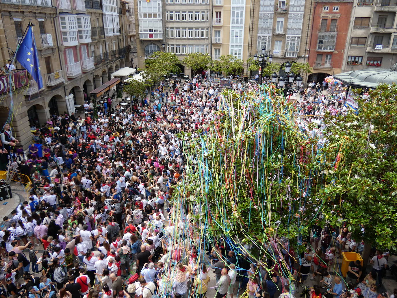 El disparo del cohete en Haro, en imágenes