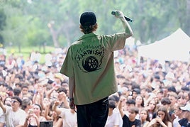 Actuaciones de los primeros artistas del Holika 2024