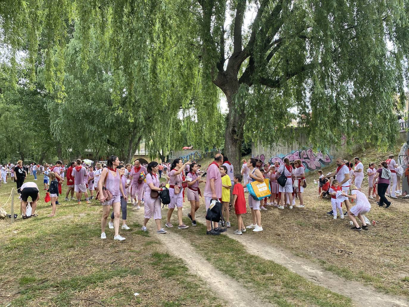 La Batalla del Vino infantil, en imágenes