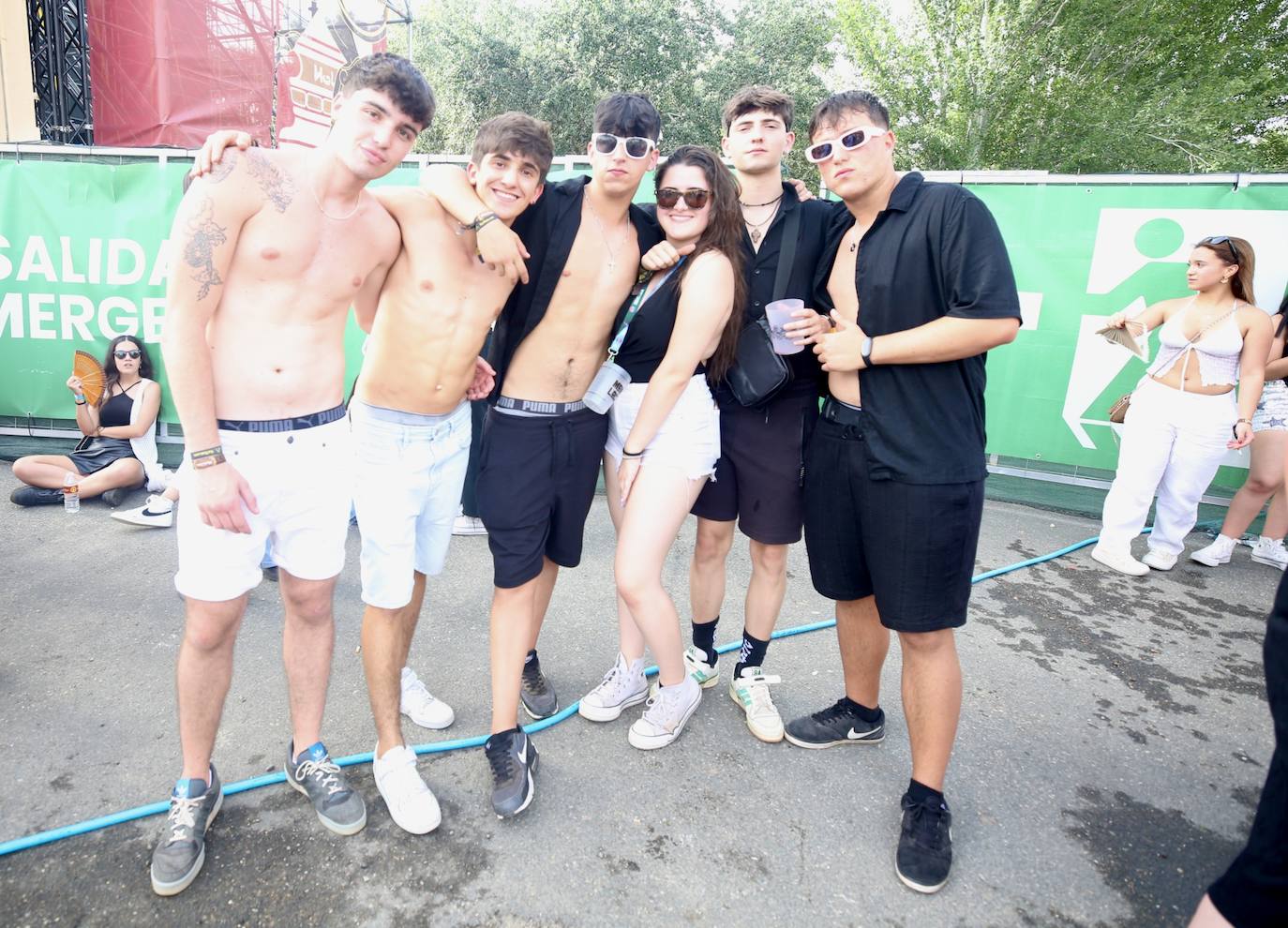 Inauguración de Holika con Raul Clyde como sorpresa