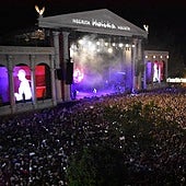 Myke Towers llena el Holika en su primera jornada