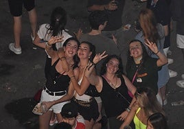 Las imágenes de los conciertos de Paopao, Álvaro Díaz y Myke Towers