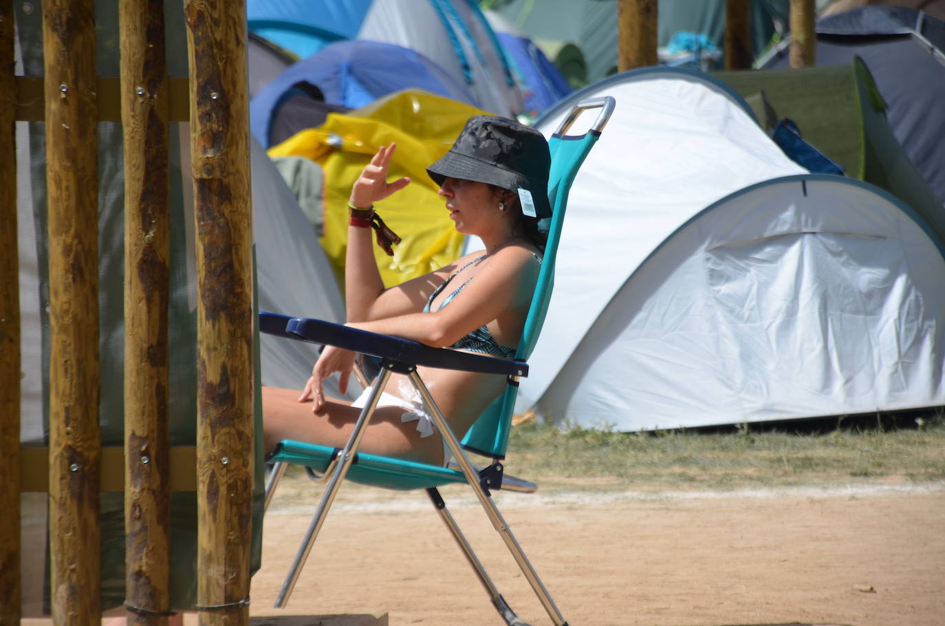 El camping del Holika está repleto