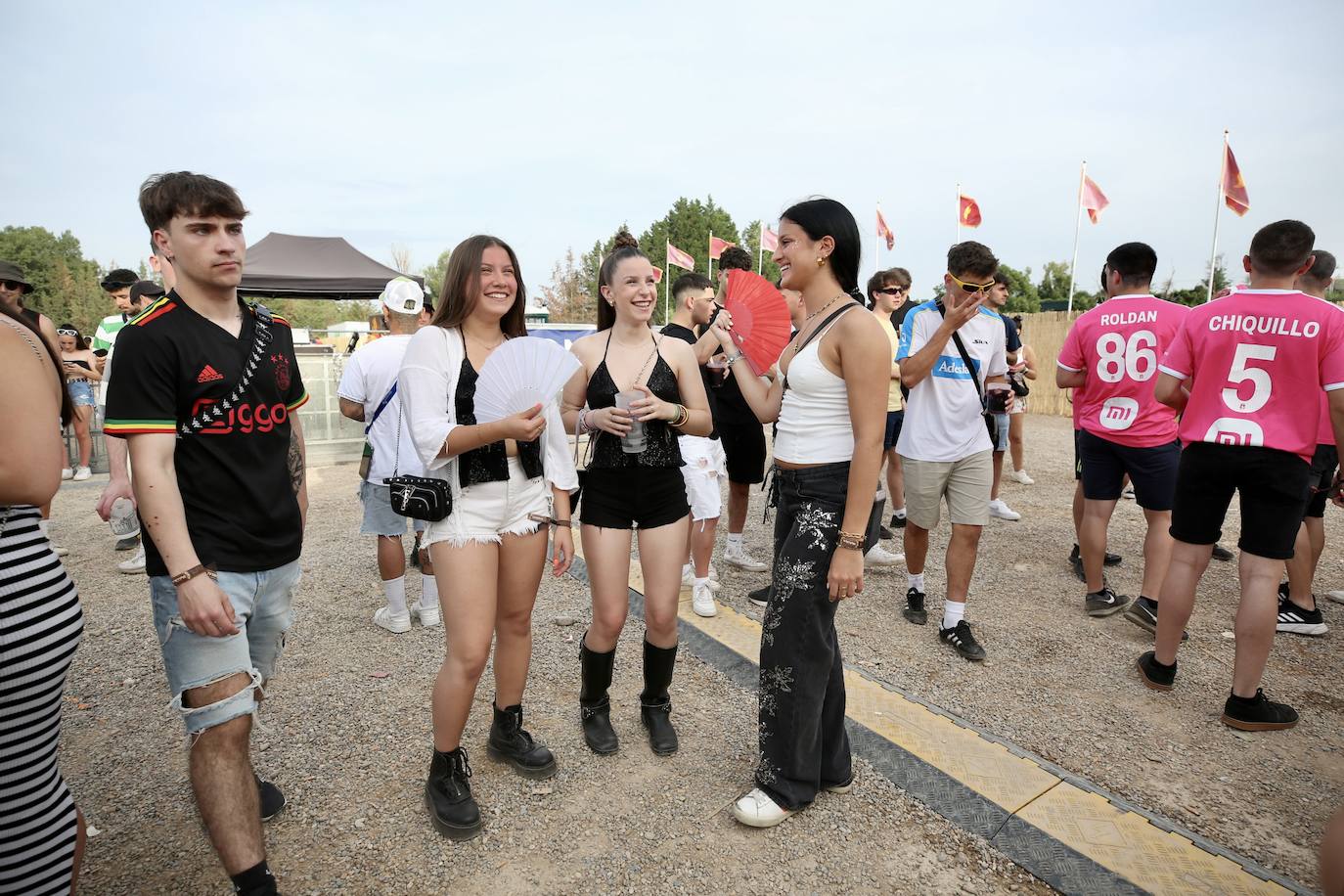 Calor y buen ambiente en Holika el viernes por la tarde