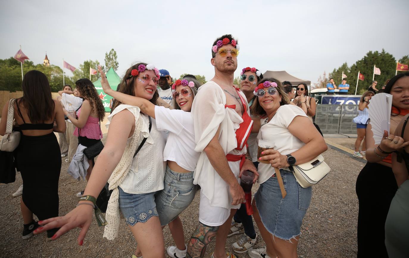 Calor y buen ambiente en Holika el viernes por la tarde