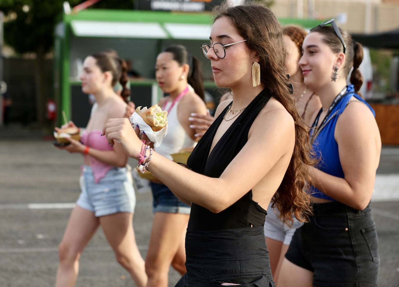 Calor y buen ambiente en Holika el viernes por la tarde