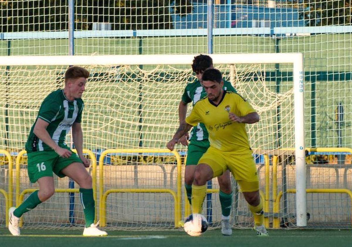 Yagüe y Pradejon juegan un partido en El Salvador, al inicio de esta temporada pasada.