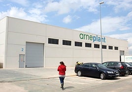Exterior de la empresa Arneplant.
