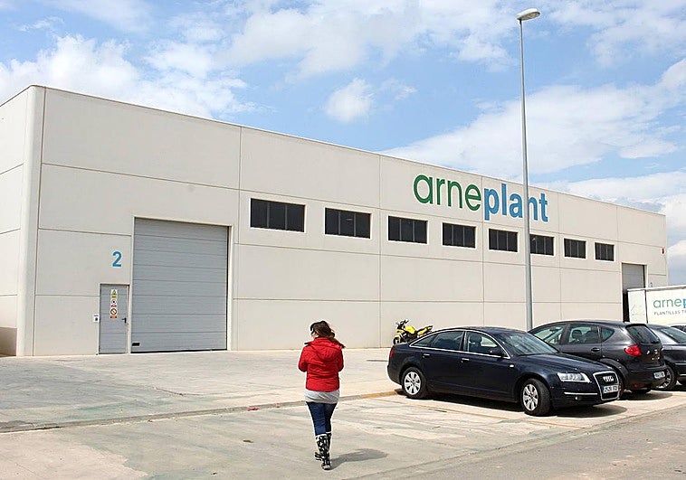 Exterior de la empresa Arneplant.