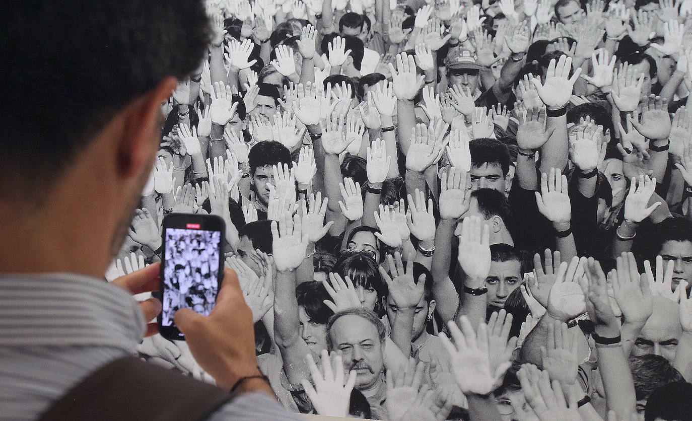 Exposición &#039;La voz de las manos blancas&#039;, en Logroño