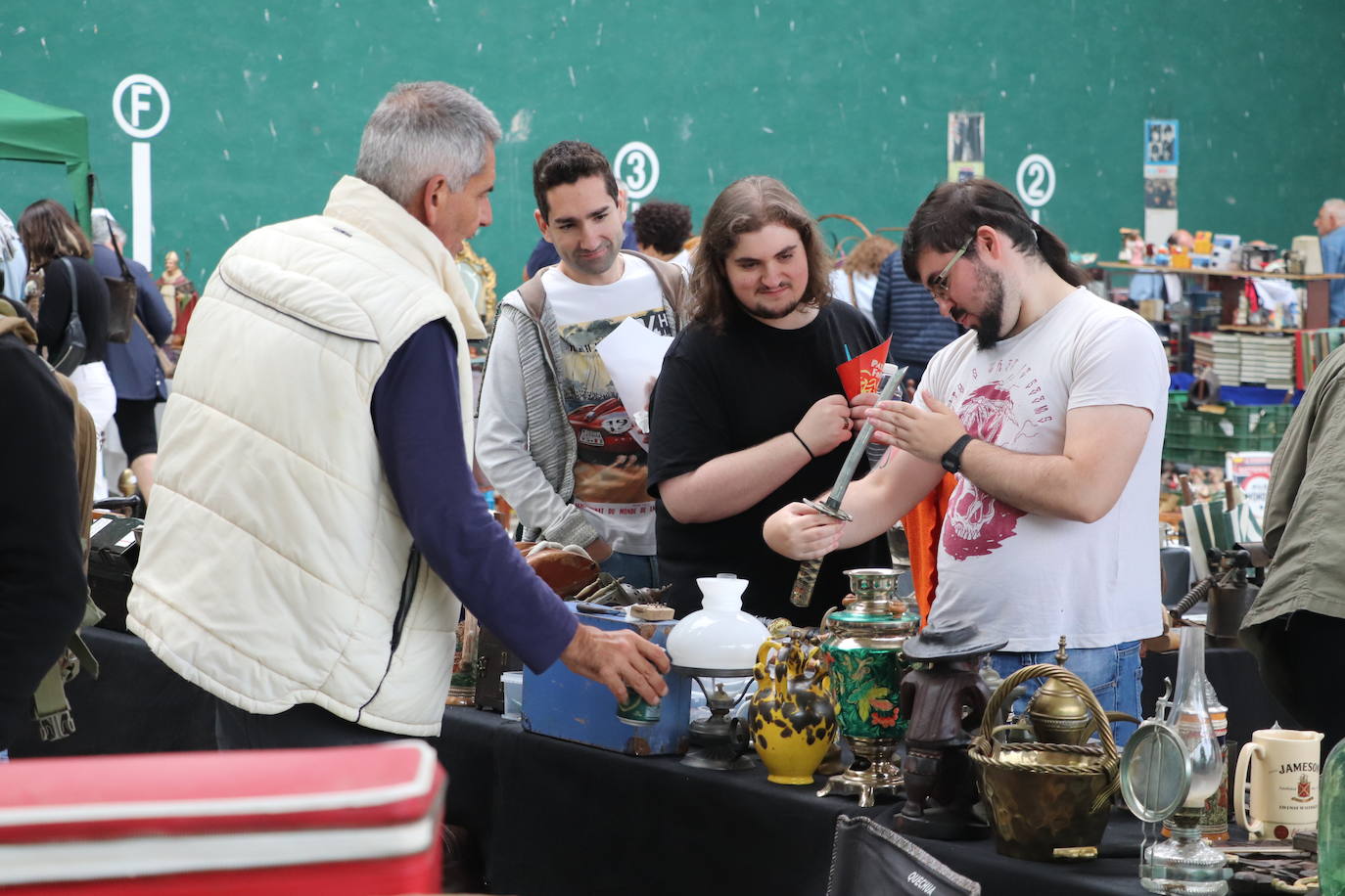 Las imágenes de la XII Feria Nacional de Antigüedades de Munilla