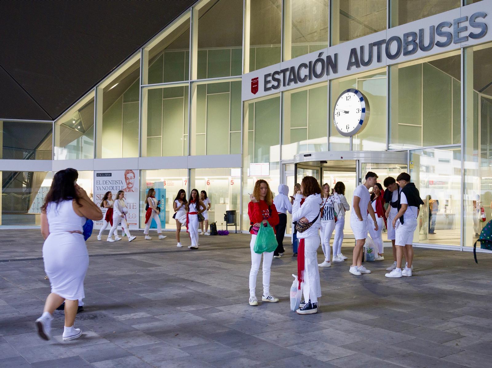 Los riojanos viajan a Pamplona para vivir las fiestas de San Fermín