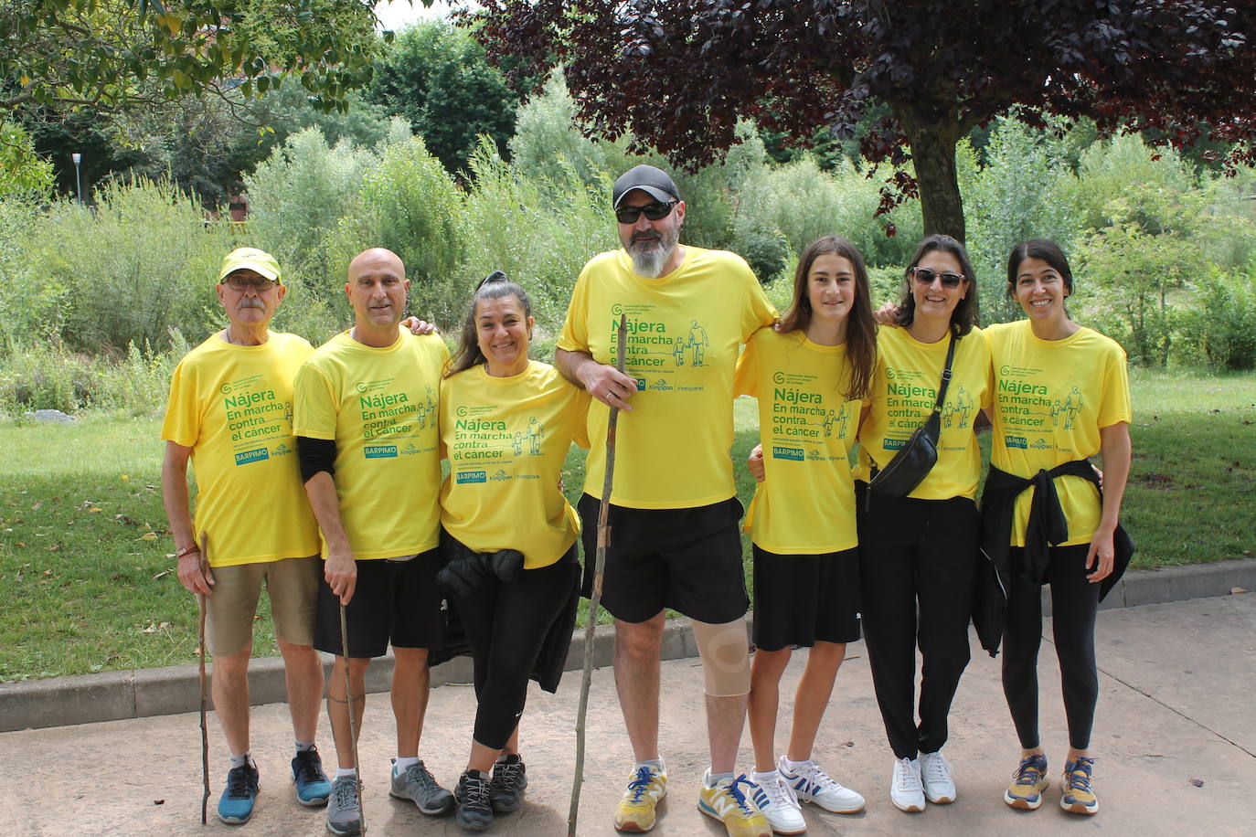 Las imágenes de la marcha solidaria contra el cáncer en Nájera