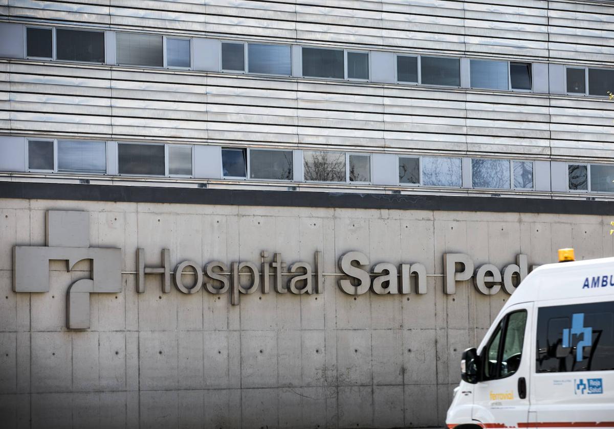 El San Pedro recibe la acreditación para eliminar con HIFU los temblores del parkinson