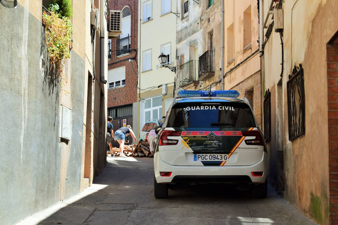 Actuación de la Guardia Civil en Villamediana.